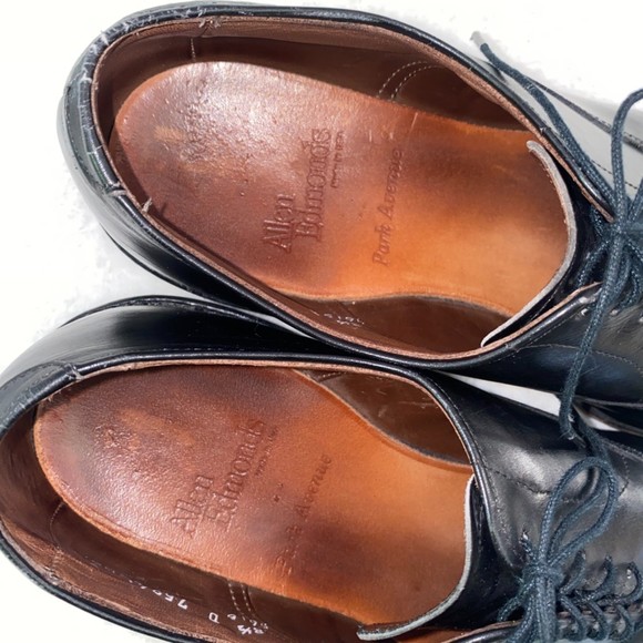Allen Edmonds mens Park Avenue cap toe oxford shoe in black size 8.5D